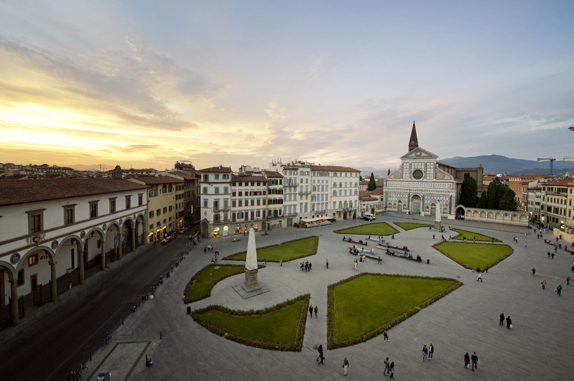 The Place Firenze Rom bilde